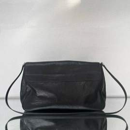 Picture of Balenciaga Handbags _SKUfw181668035fw
